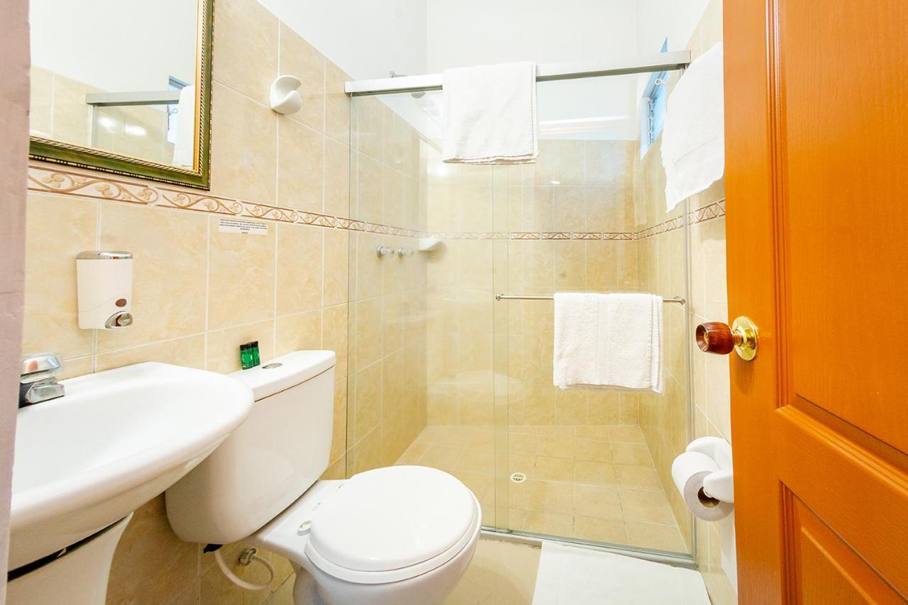 Ayenda Optimum Hotel Pereira Bagian luar foto